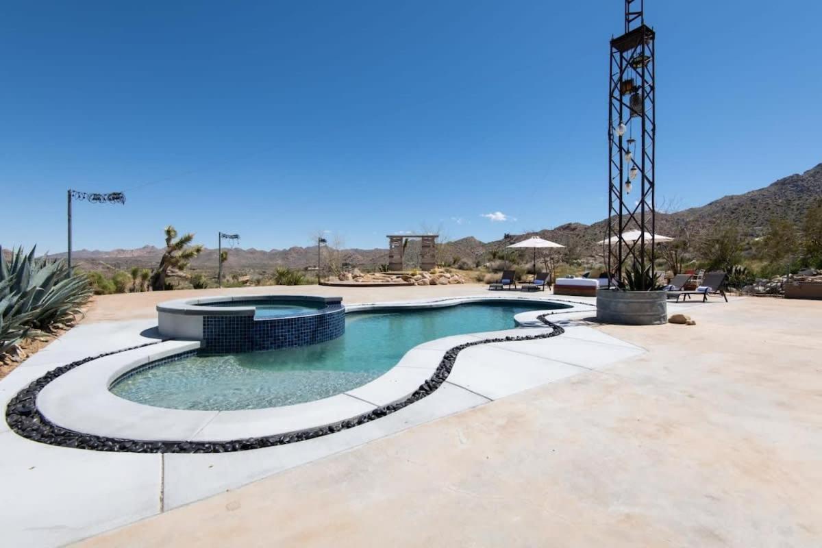 Renovated Lodge - Room 2 With Pool Access Joshua Tree Kültér fotó